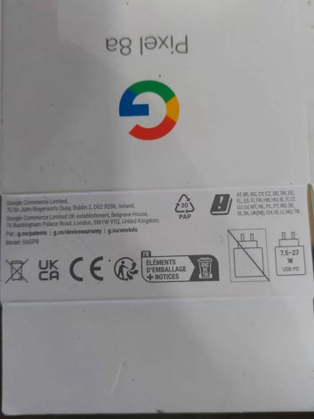 Opakowanie Google Pixel 8A
