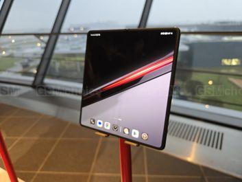 Honor Magic V2 RSR