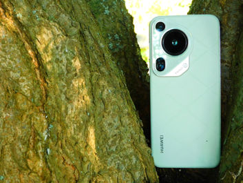 HUAWEI Pura 70 Ultra - przód i tył