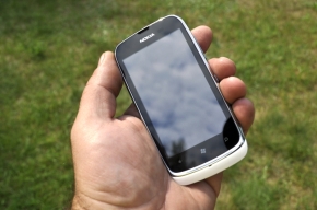 Nokia 610