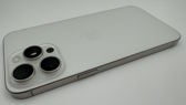 Prototyp iPhone 15 Pro Max z dotykowymi przyciskami głośności