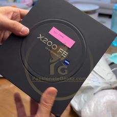 Vivo X200 FE Vivo X200 FE