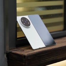 Vivo X Fold5 w dwóch kolorach Vivo X Fold5 w dwóch kolorach