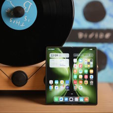 Vivo X Fold5 w dwóch kolorach Vivo X Fold5 w dwóch kolorach