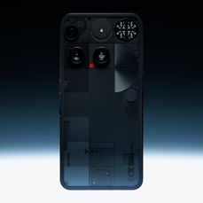 Nothing Phone (3) w czarnym i białym wariancie