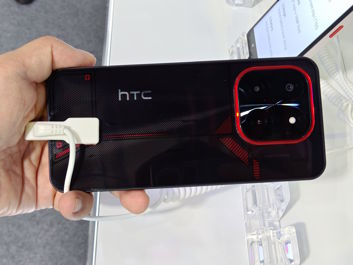 Gamingowy i wytrzymały smartfon HTC na GITEX 2025