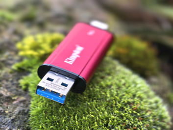 Kingston Dual Portable SSD