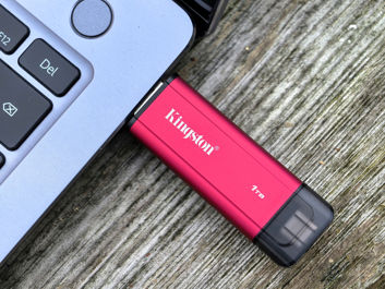 Kingston Dual Portable SSD