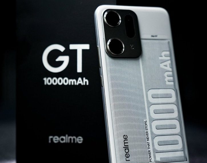 Koncepcyjny Realme GT 10000 mAh 