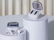 Samsung Galaxy Buds 4 i Galaxy Buds 4 Pro Samsung Galaxy Buds 4 i Galaxy Buds 4 Pro