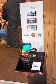 Motorola RAZR i Motorola RAZR i