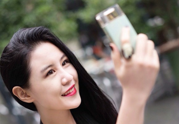 Tajemniczy telefon Sony?