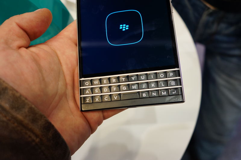 Blackberry passport не работает