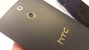 HTC One E8