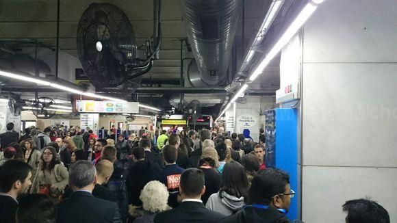 Tam w oddali nasze metro...