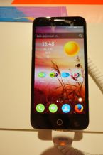 Przekrój przez smartfony z Firefoksem