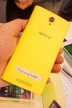 Smartfony BluebAnk z Intel Inside