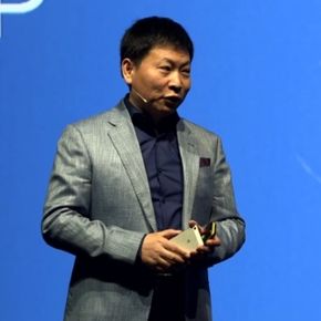Prezes Huawei, Richard Yu na scenie
