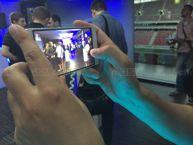 Dziennikarze sprawdzali między innymi możliwości fotograficzne telefonu Dziennikarze sprawdzali między innymi możliwości fotograficzne telefonu