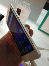 Hisense L676 Hisense L676