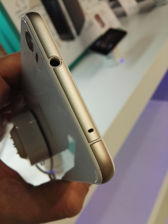 Hisense L697 Hisense L697