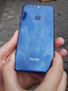 Niebieski Honor 8 - u nas może na jesieni...