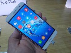 Huawei Nova Plus w naszych rękach