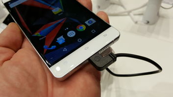 ARCHOS 55 Diamond Selfie ARCHOS 55 Diamond Selfie