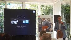 Dariusz Marnic z Huawei prezentuje najważniejsze cechy MateBooka Dariusz Marnic z Huawei prezentuje najważniejsze cechy MateBooka