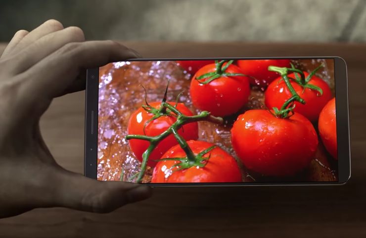 Smartfon z reklamy Samsung Display