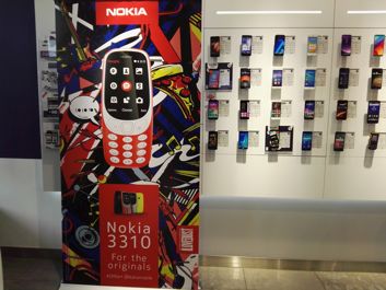 Nokia 3310 w salonie Play