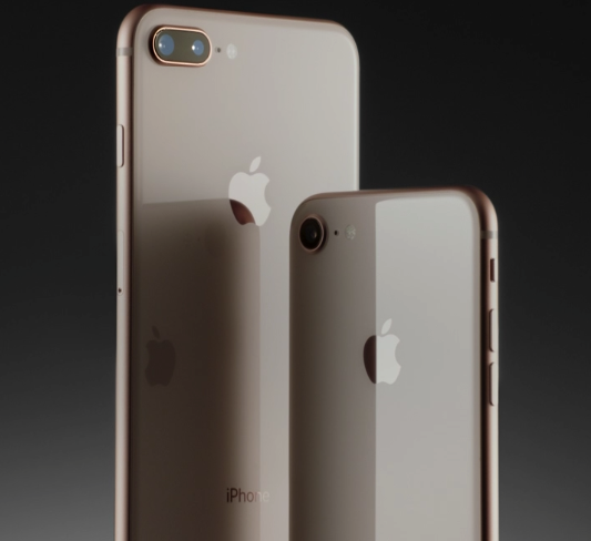 iPhone 8 i iPhone 8 Plus.