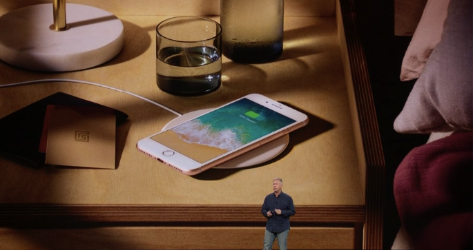 iPhone 8 i iPhone 8 Plus.