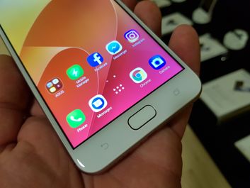 Asus ZenFone 4 Selfie