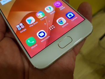 Asus ZenFone 4 Selfie Pro
