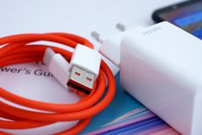 Zasilacz Dash Charge i pokrowce