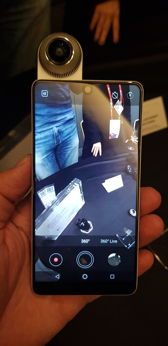 A tak wygląda z podpięta kamerą 360 stopni