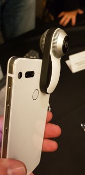 A tak wygląda z podpięta kamerą 360 stopni