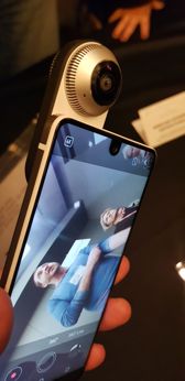 A tak wygląda z podpięta kamerą 360 stopni