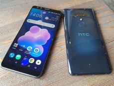 HTC U12+.