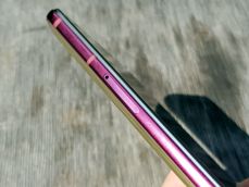 HTC U12+.