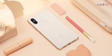 Xiaomi Mi 8 SE Xiaomi Mi 8 SE