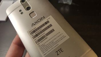 ZTE Axon Elite