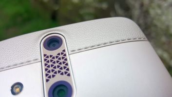 ZTE Axon Elite