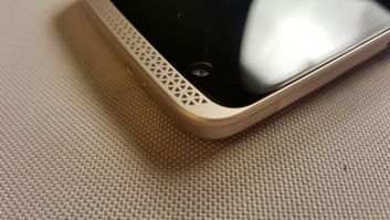 ZTE Axon Elite