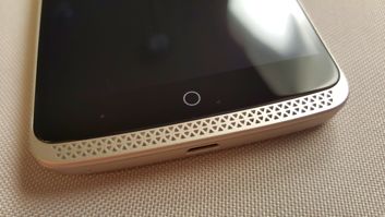 ZTE Axon Elite