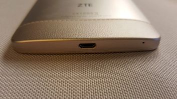ZTE Axon Elite ZTE Axon Elite