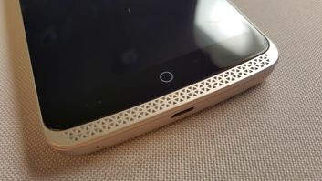 ZTE Axon Elite