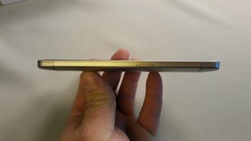 ZTE Axon Elite