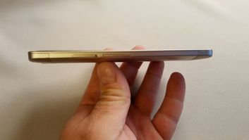 ZTE Axon Elite